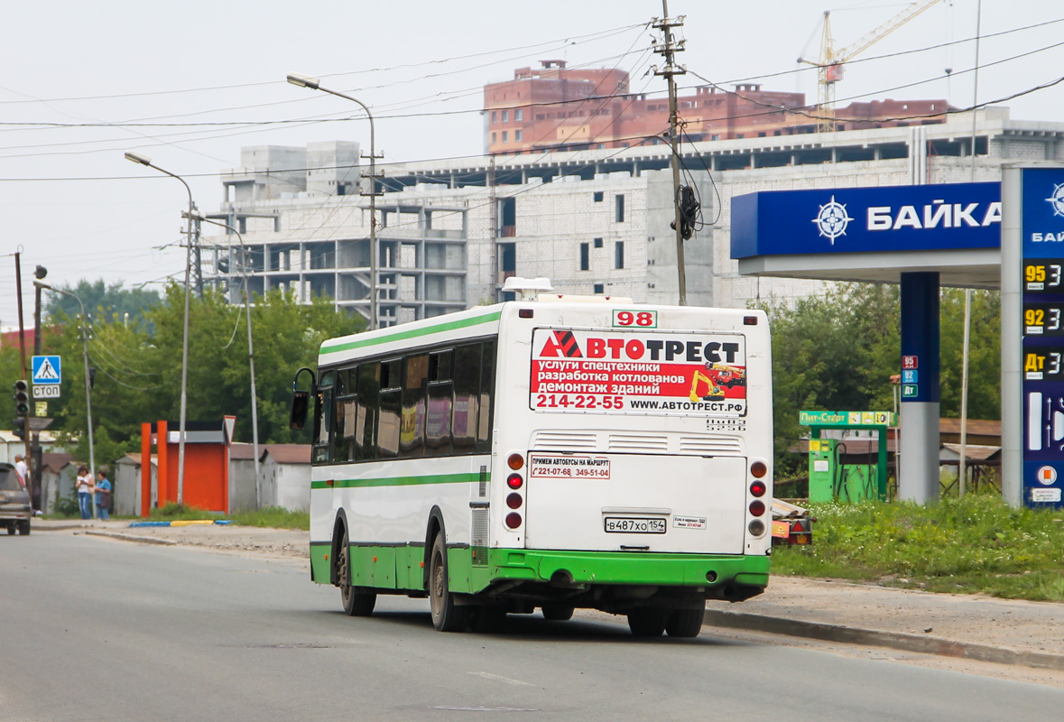 Новосибирская область, ЛиАЗ-5256.36 № В 487 ХО 154