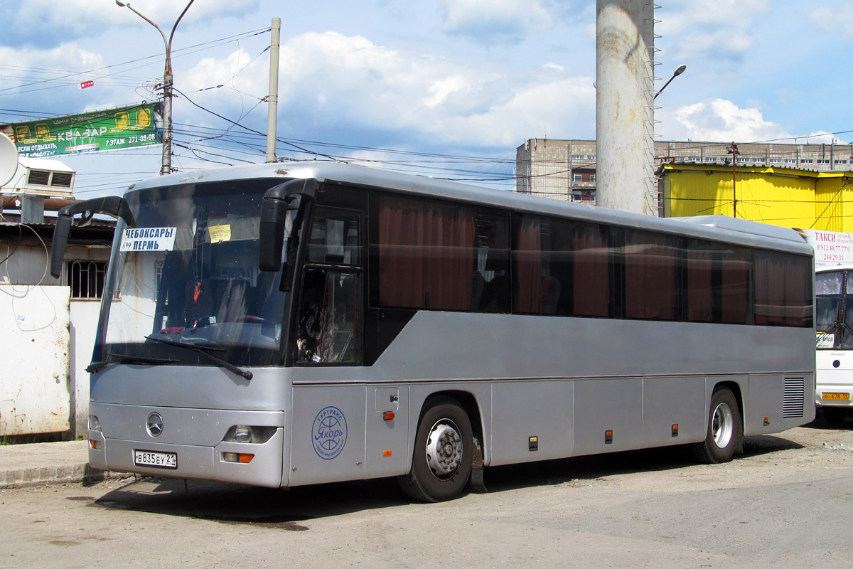 Чувашия, Mercedes-Benz O560 Intouro RH № В 835 ЕУ 21