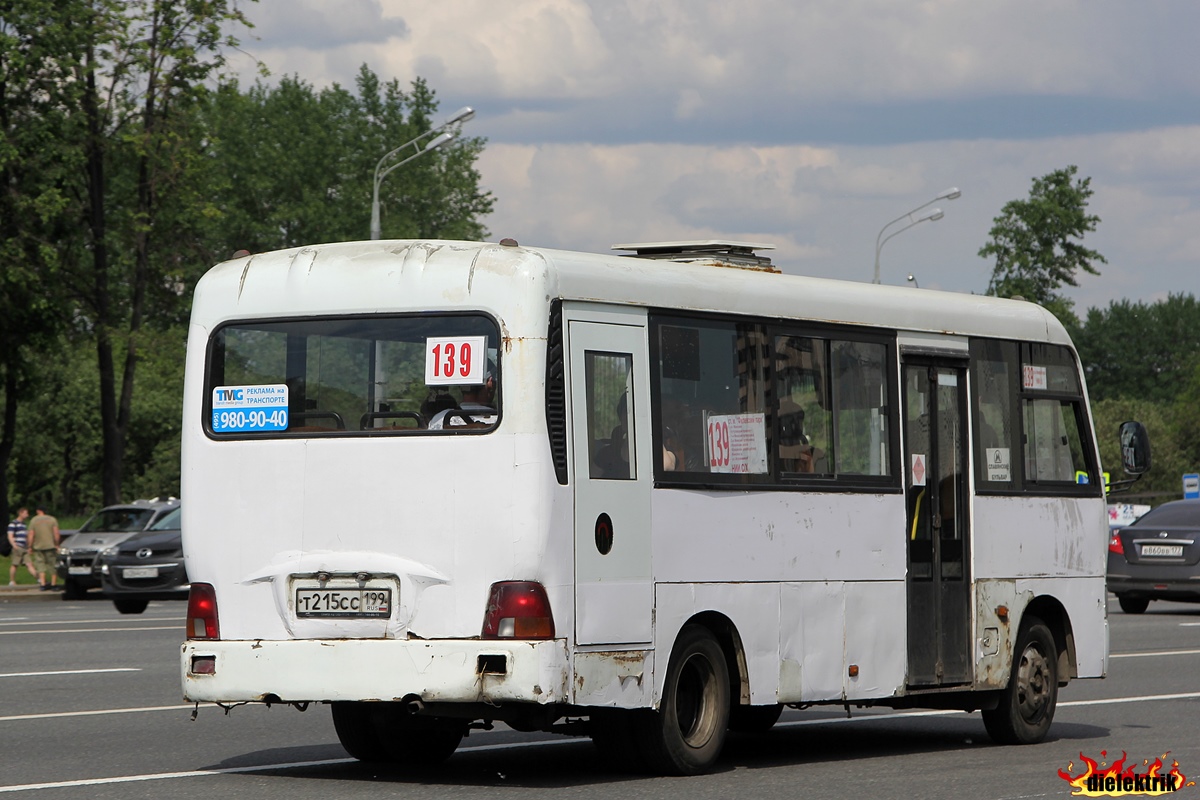 Moskau, Hyundai County LWB C09 (RoAZ) Nr. Т 215 СС 199