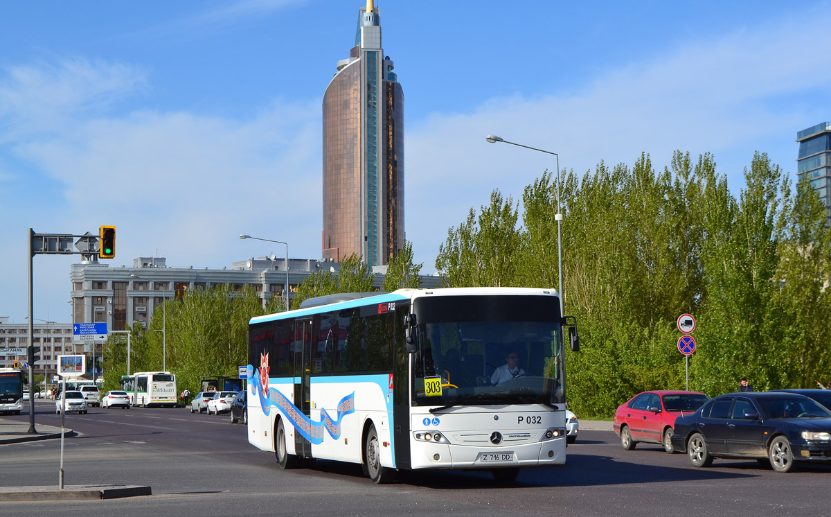 Астана, Mercedes-Benz Intouro II M № P032