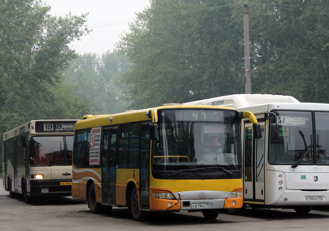 Новосибирская область, Zhong Tong LCK6830G-5 № С 619 НТ 154