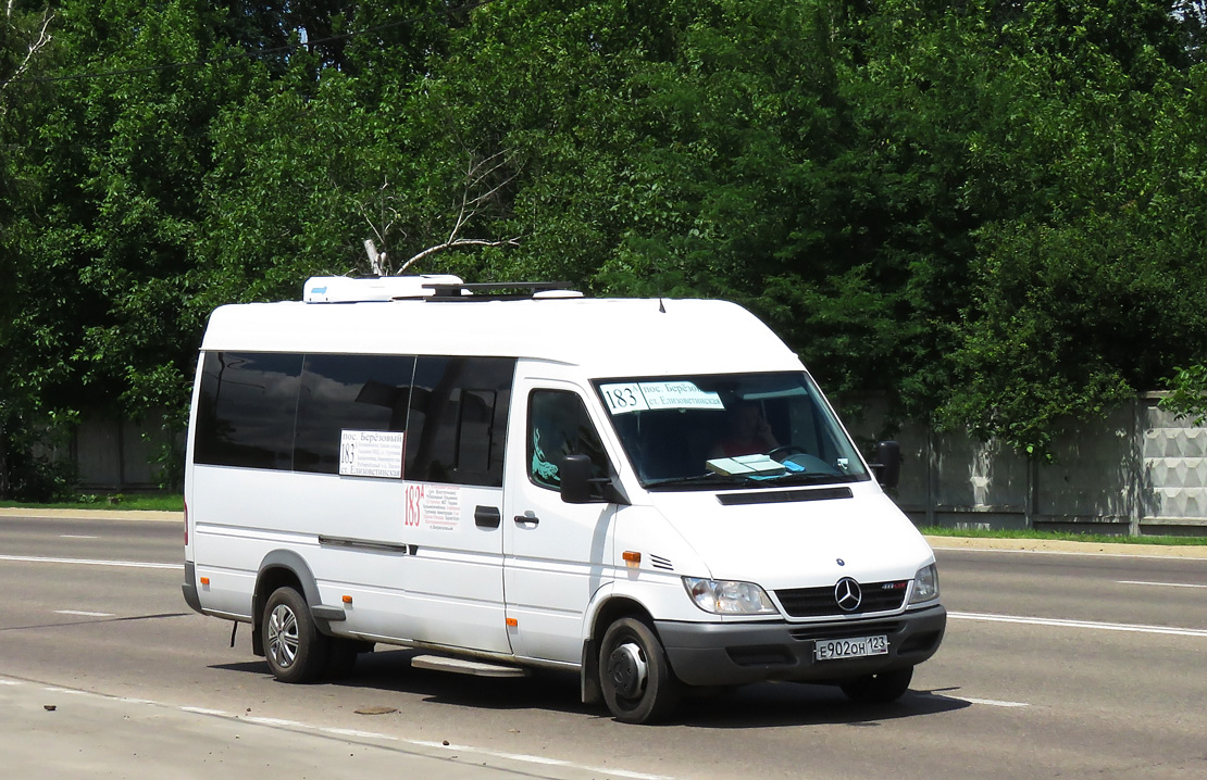 Краснодарский край, Луидор-223201 (MB Sprinter Classic) № Е 902 ОН 123