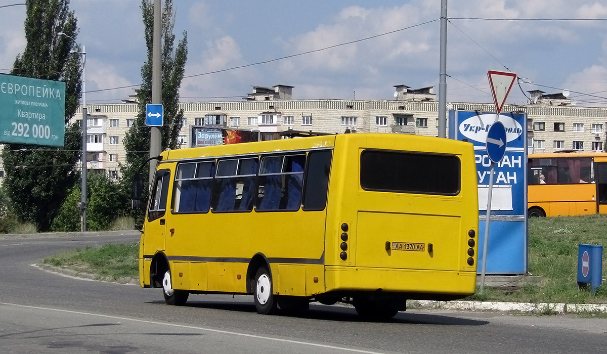 Киев, Богдан А09202 (ЛуАЗ) № AA 1370 AA