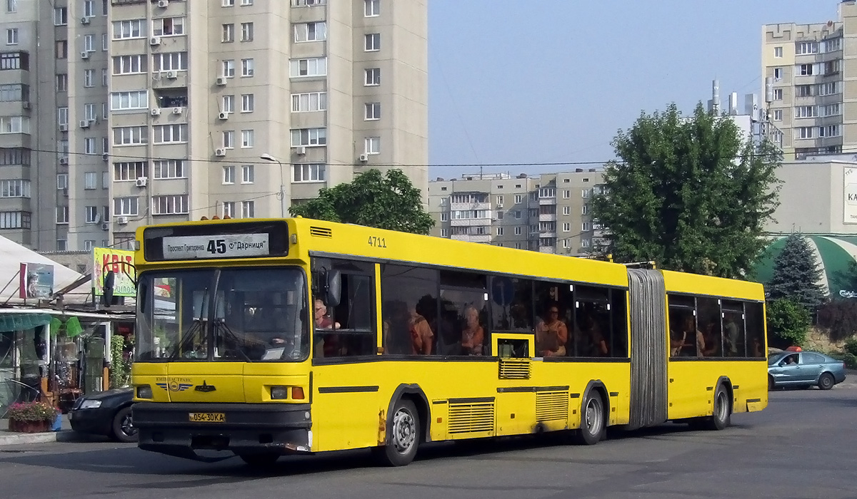 Киев, МАЗ-105.060 № 4711