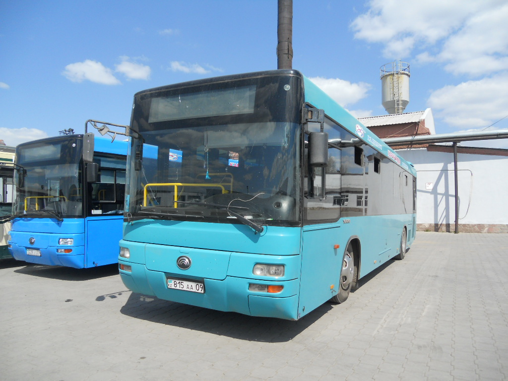 Карагандинская область, Yutong ZK6118HGA № 815 AA 09