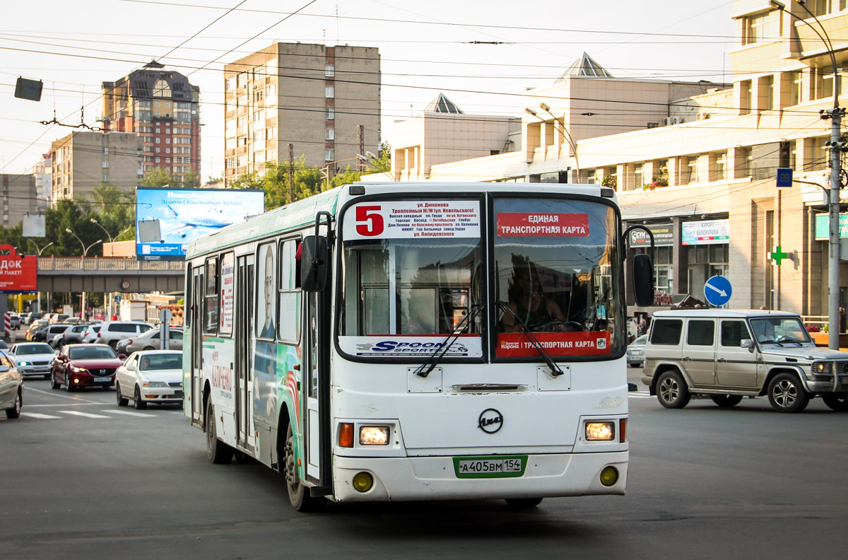 Новосибирская область, ЛиАЗ-5256.35 № А 405 ВМ 154