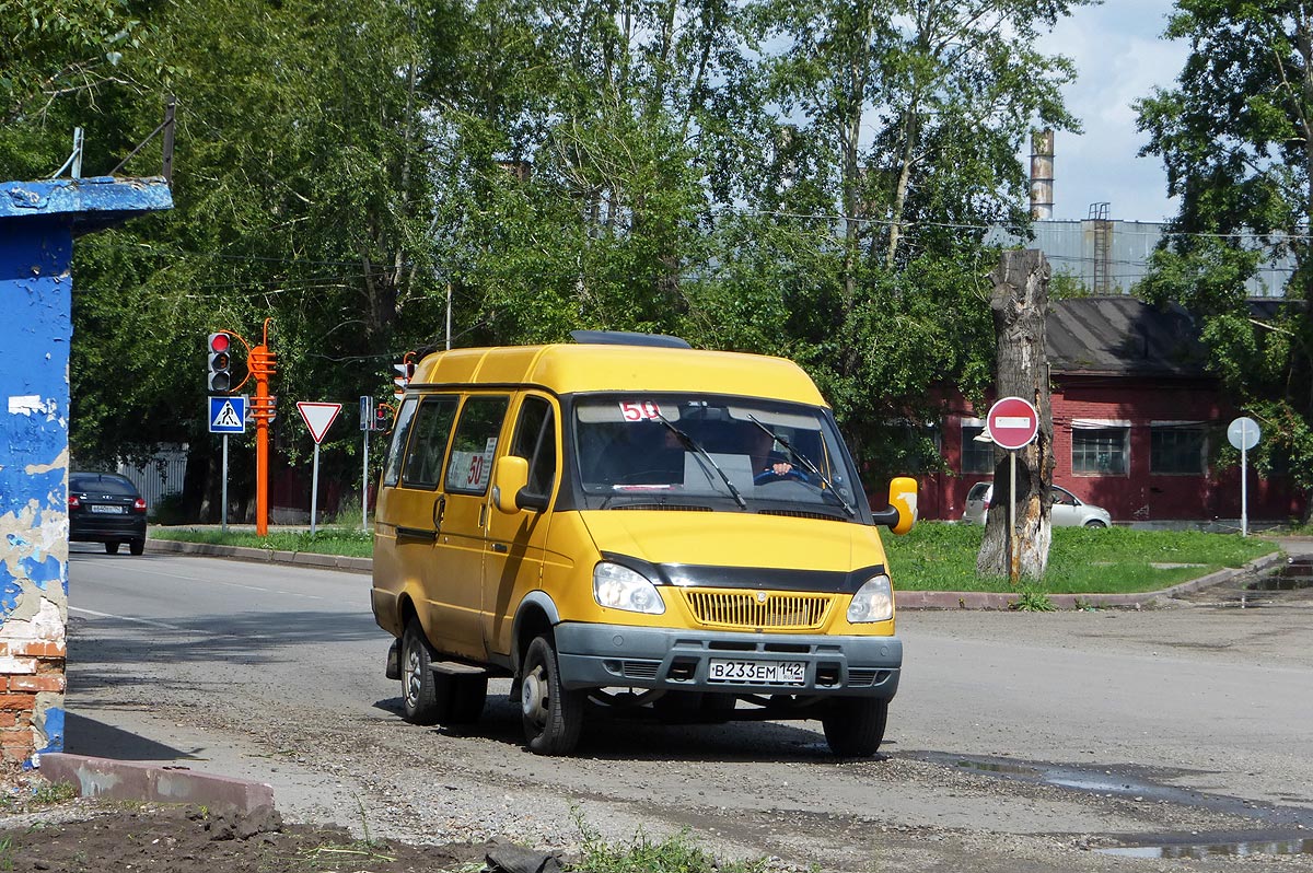 Кемеровская область - Кузбасс, ГАЗ-322132 (XTH, X96) № В 233 ЕМ 142