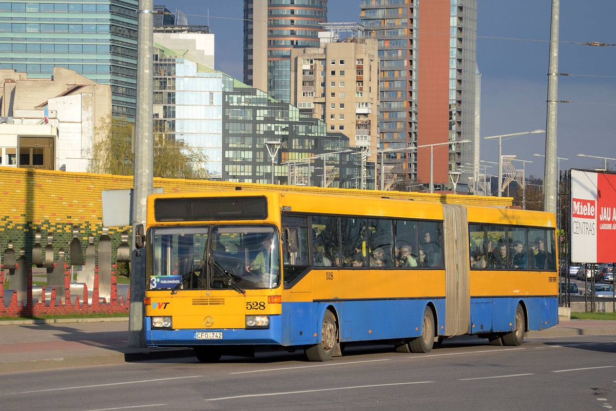 Lithuania, Mercedes-Benz O405G # 528