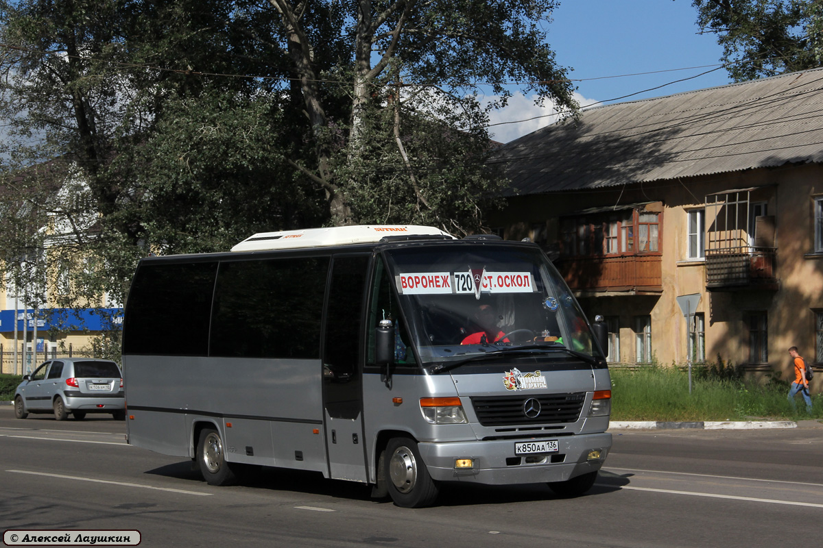 Автобус воронеж медовка. Автобус Воронеж старый экземпляр.