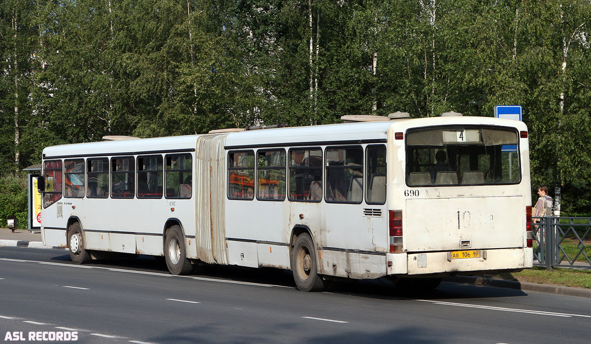 Псковская область, Mercedes-Benz O345G № 690