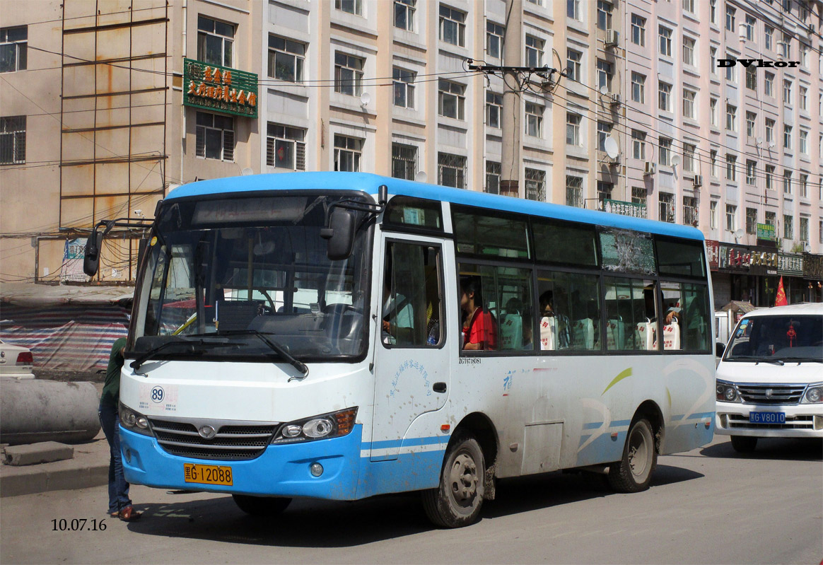 Китай, YouYi ZGT6718DG1 № 黑G 12088