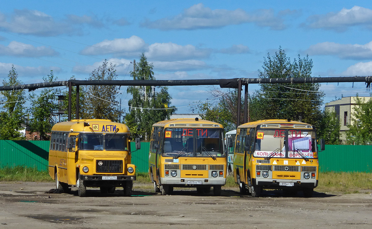 Novosibirsk region, KAvZ-39765-023 (397653) (2005-2007) # Х 657 НН 54; Novosibirsk region, PAZ-32053-70 # А 023 ОЕ 154; Novosibirsk region, PAZ-32053-70 # С 895 ВТ 154; Novosibirsk region — Miscellaneous photos