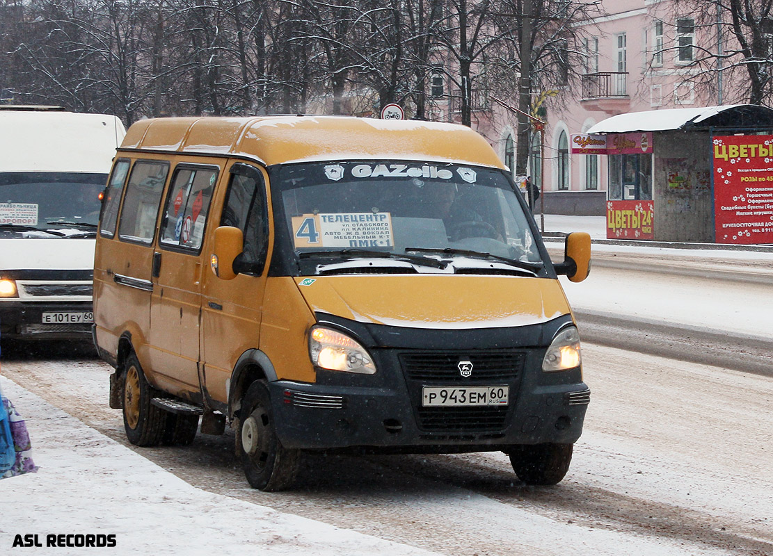 Пскоўская вобласць, ГАЗ-322132 (XTH, X96) № Р 943 ЕМ 60