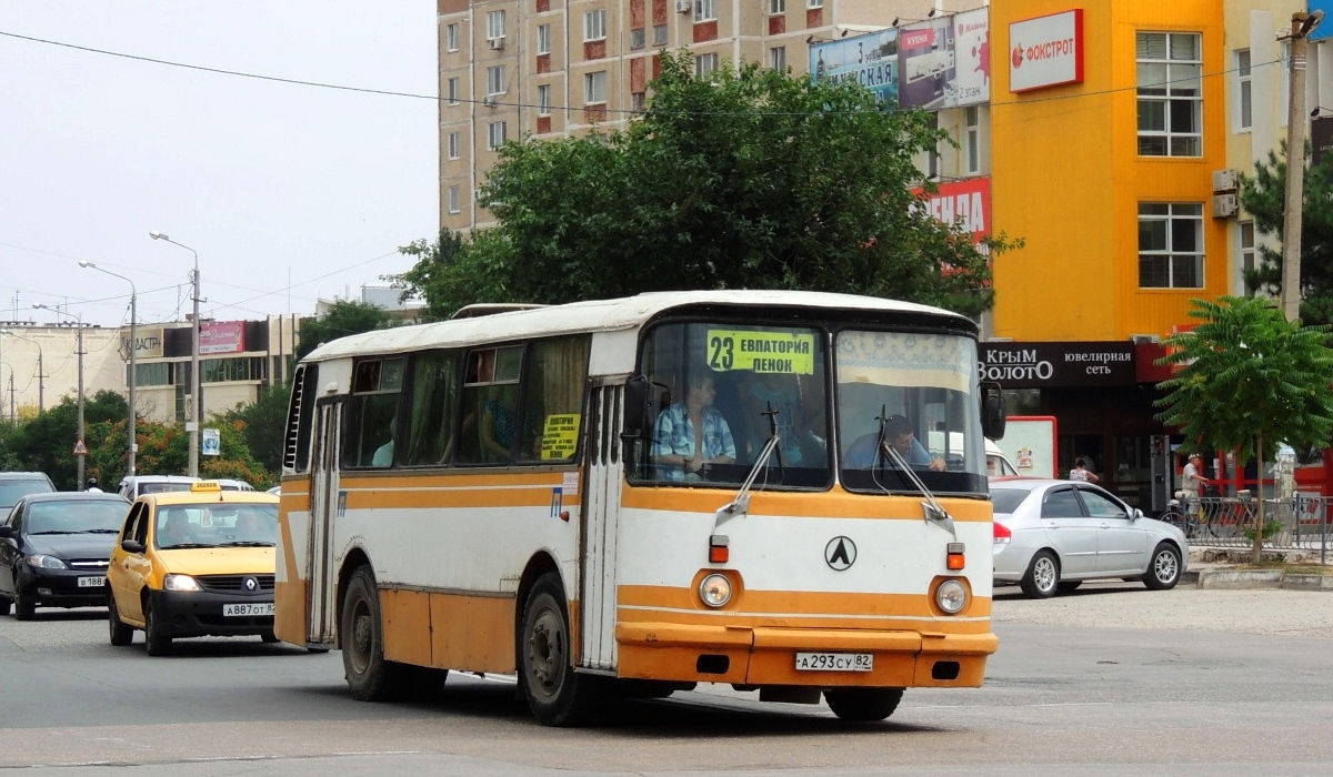 Республика Крым, ЛАЗ-695Н № А 293 СУ 82