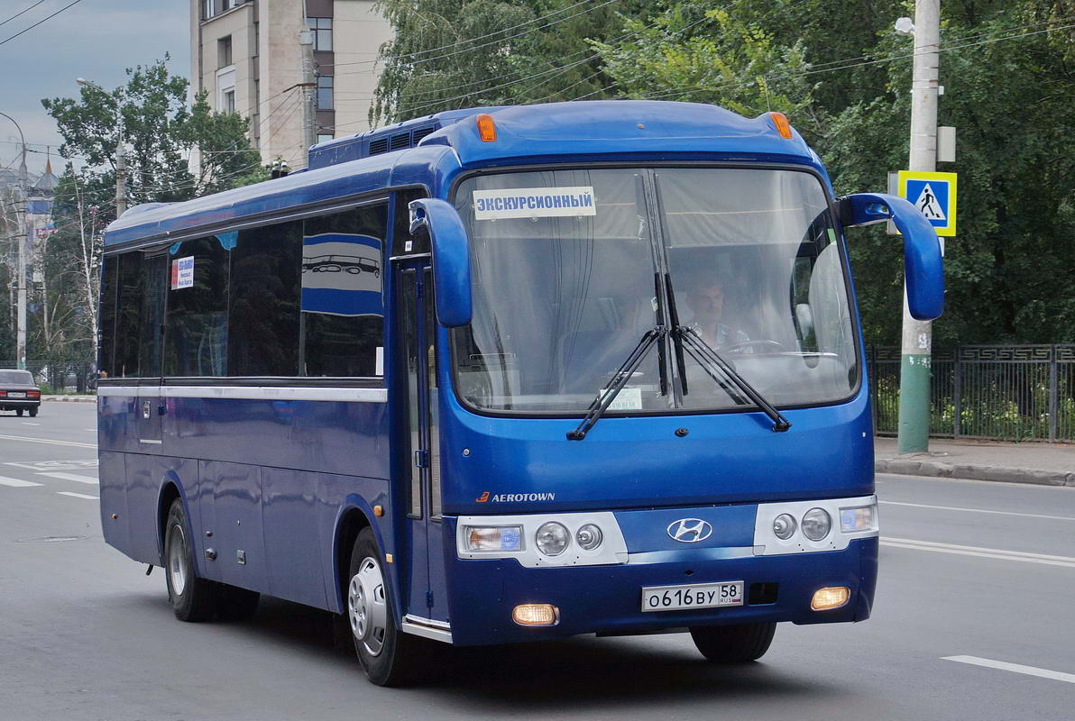 Пензенская область, Hyundai AeroTown № О 616 ВУ 58