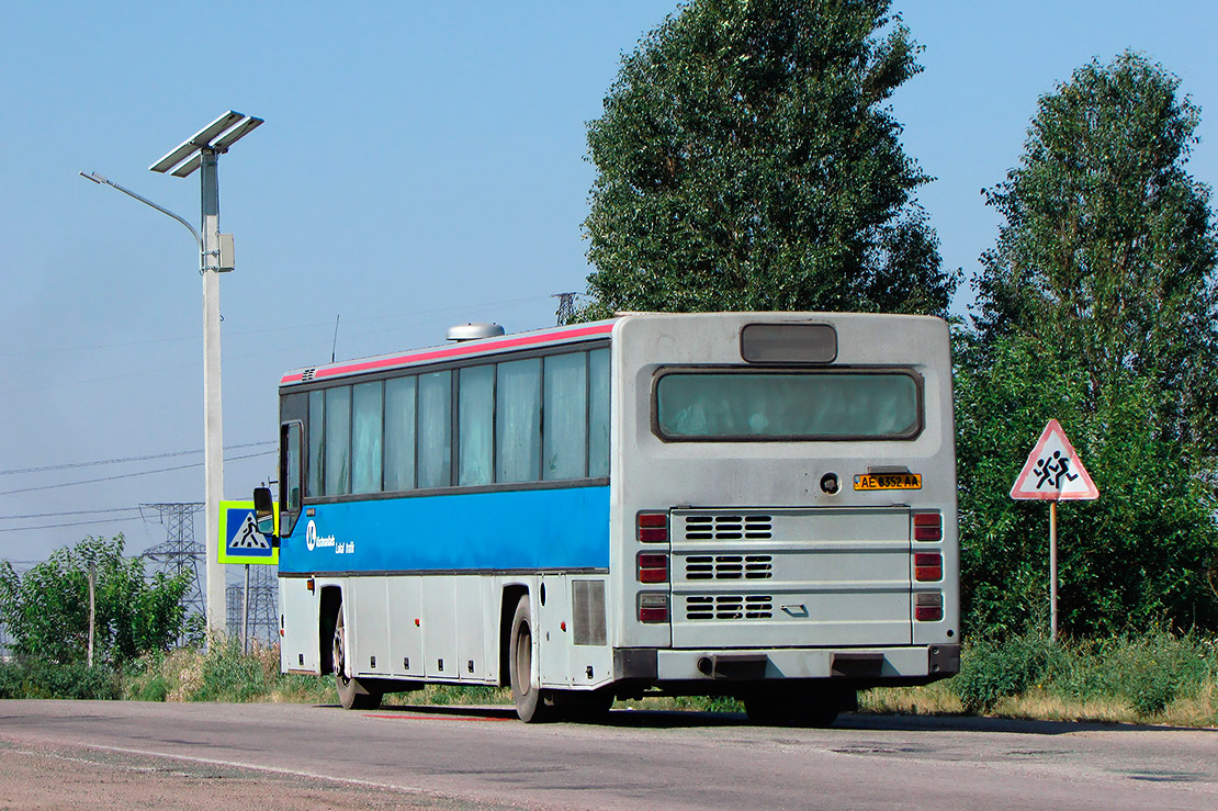 Днепропетровская область, Scania CK112CL № AE 8352 AA