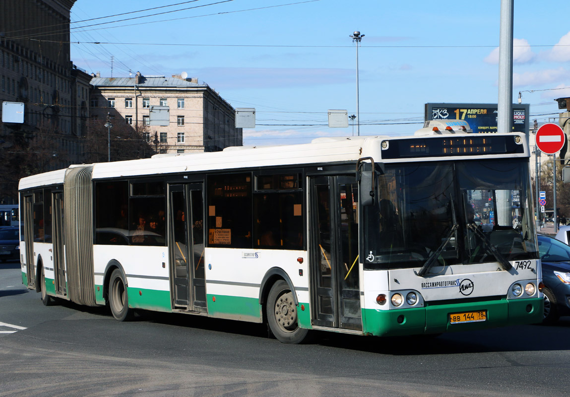 Санкт-Петербург, ЛиАЗ-6213.20 № 7492