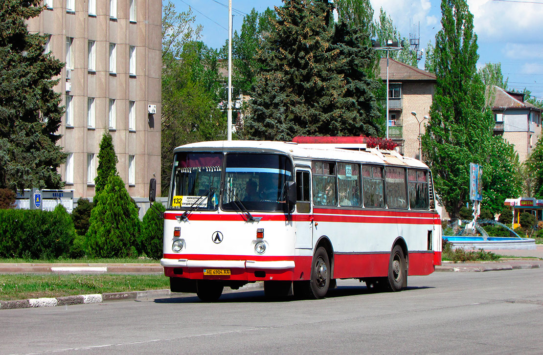 Dnepropetrovsk region, LAZ-695N Nr. AE 6904 AA