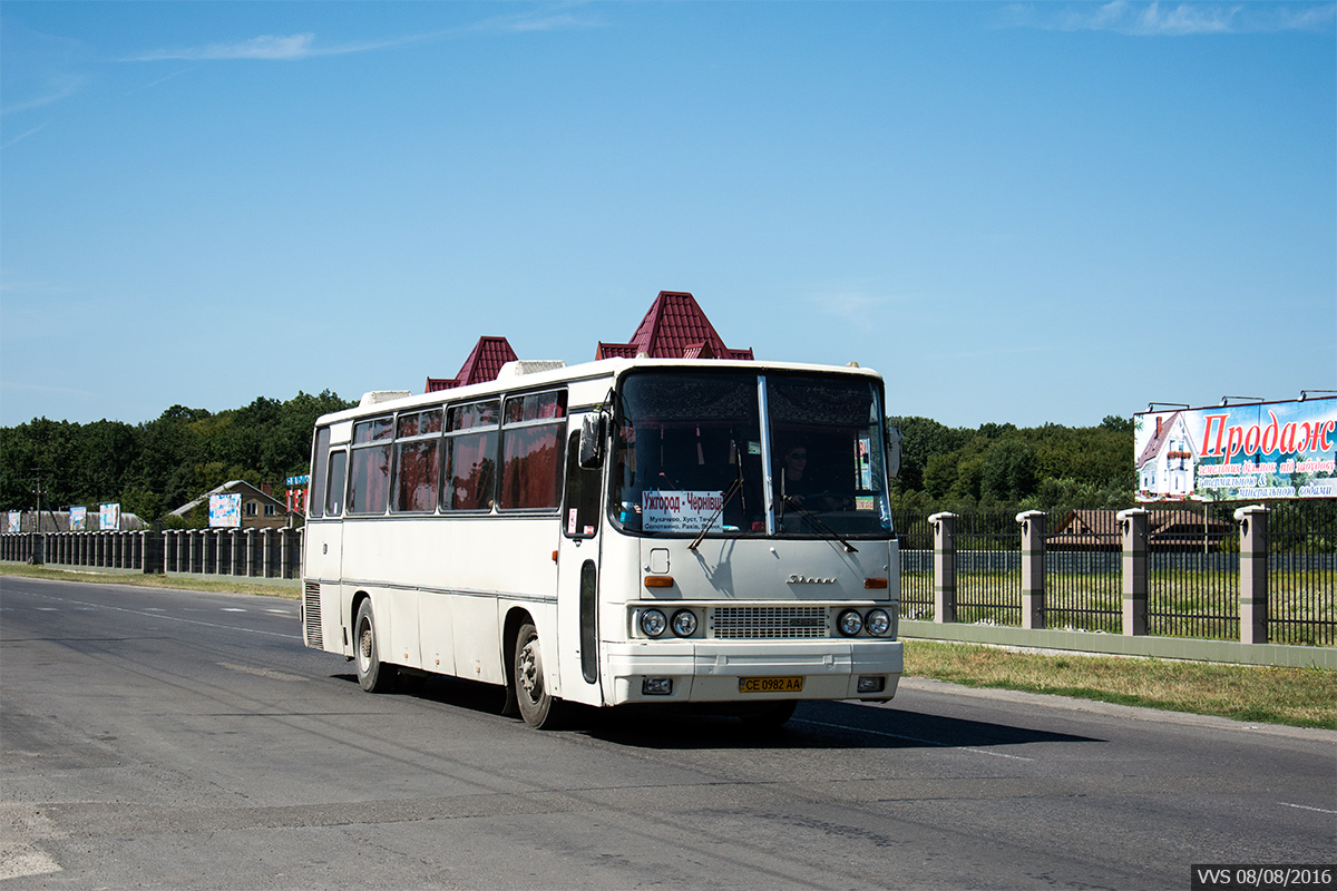 Черновицкая область, Ikarus 256.75 № CE 0982 AA