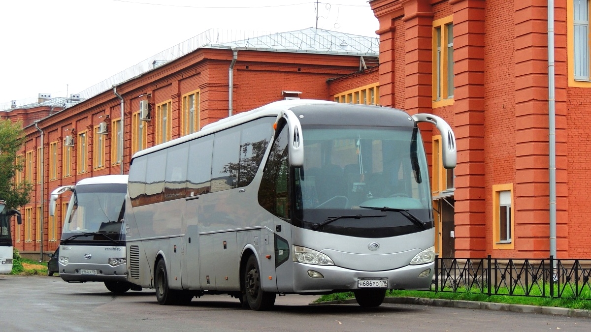 Санкт-Петербург, Yutong ZK6129H № Н 686 РО 178