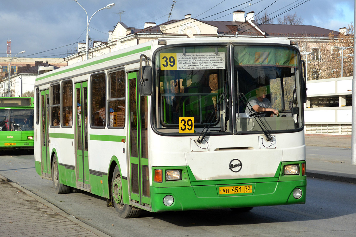 Тюменская область, ЛиАЗ-5256.45 № АН 451 72