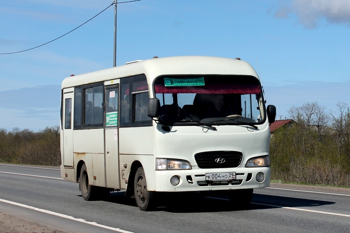 Архангельская область, Hyundai County SWB C08 (РЗГА) № К 004 НО 29