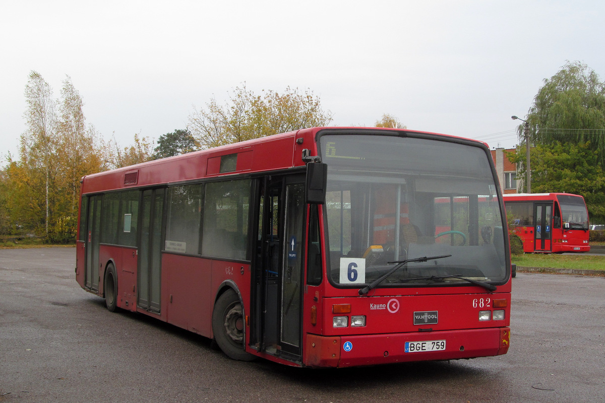 Литва, Van Hool A300 № 682