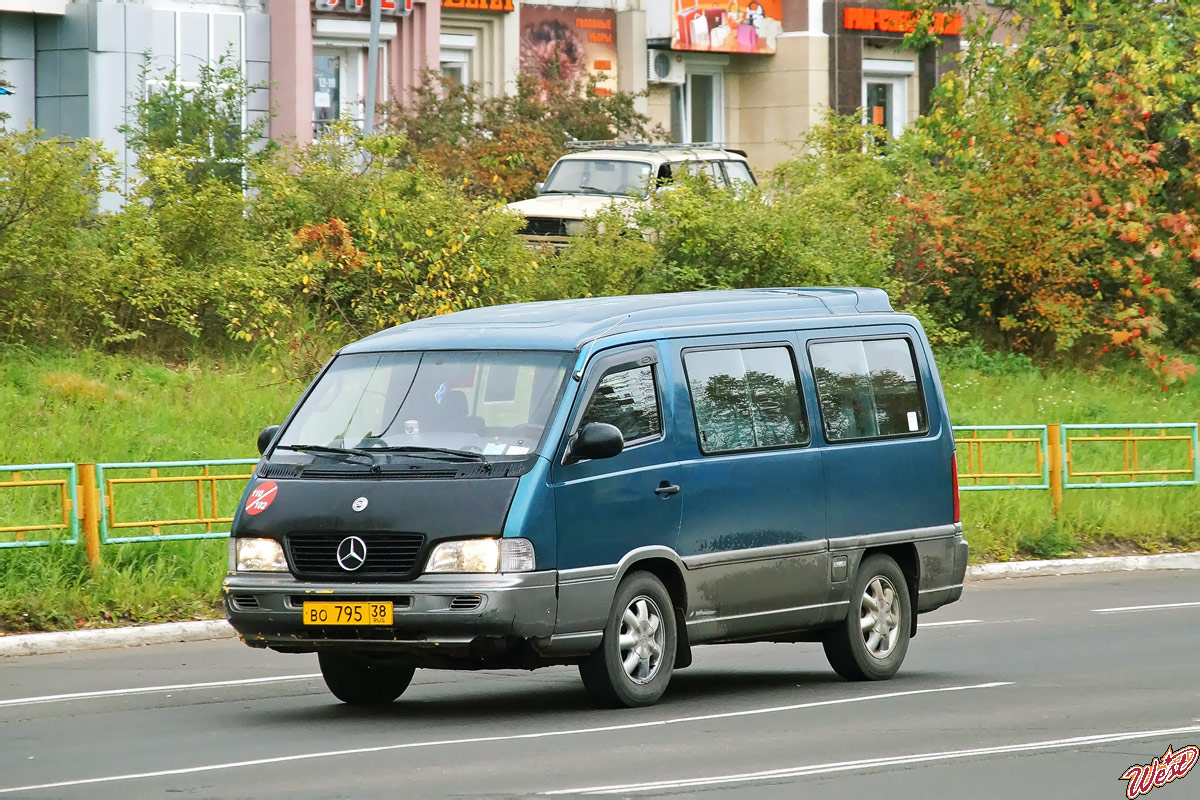 Саньенг иркутск. Санг Йонг Истана. Istana микроавтобус. Автобус SSANGYONG Istana. Isuzu Istana.