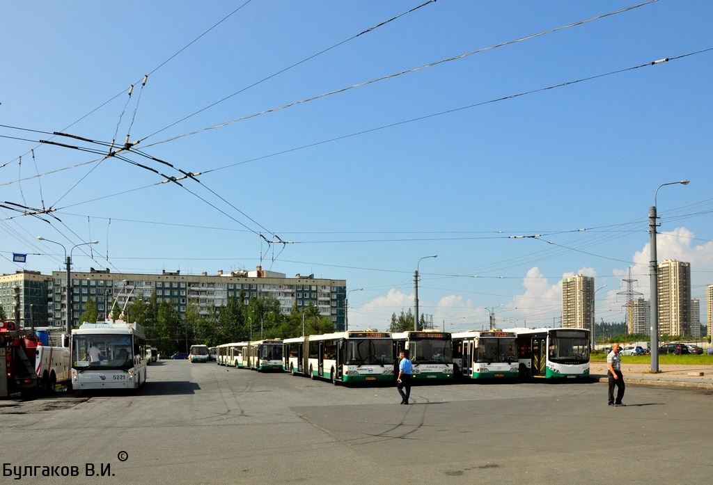 Санкт-Петербург — Автобусные станции