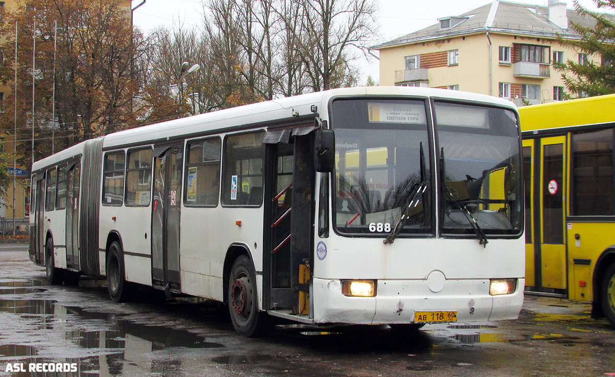 Псковская область, Mercedes-Benz O345G № 688