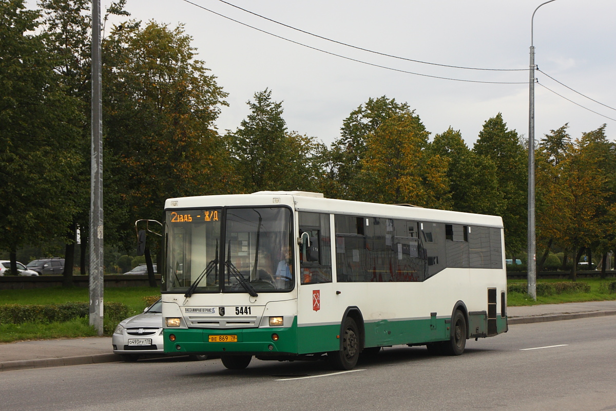 Sankt Petersburg, NefAZ-5299-30-32 Nr 5441