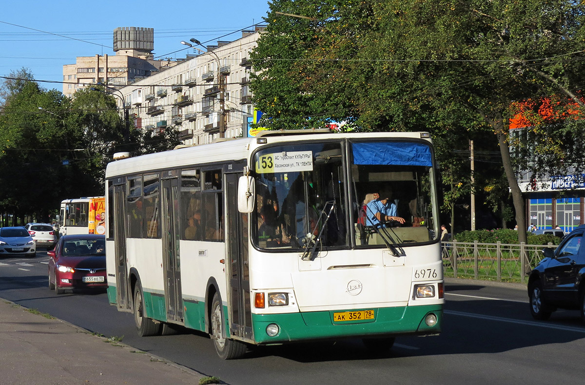 Sankt Petersburg, LiAZ-5256.25 Nr 6976