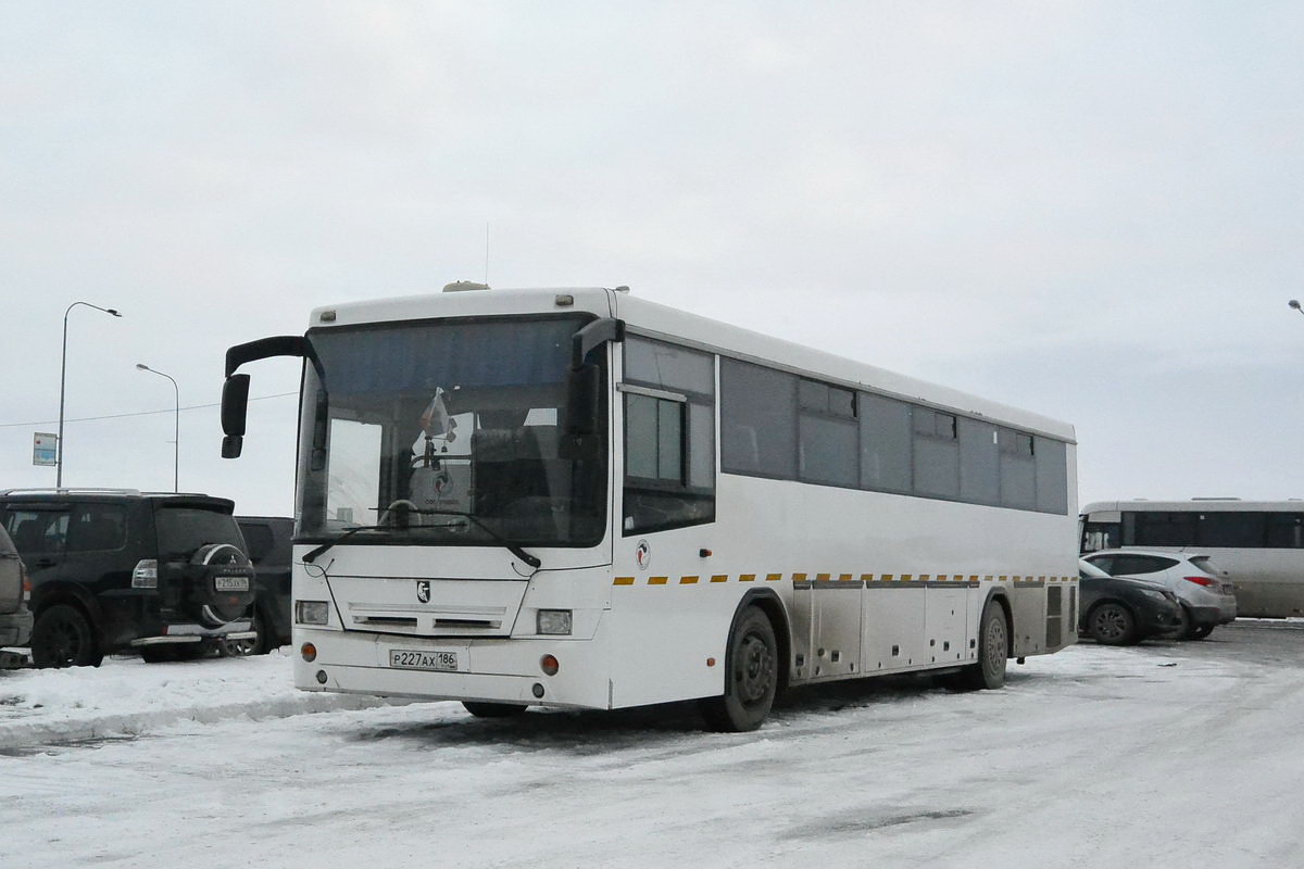 Ханты-Мансийский АО, НефАЗ-5299-17-33 № Р 227 АХ 186