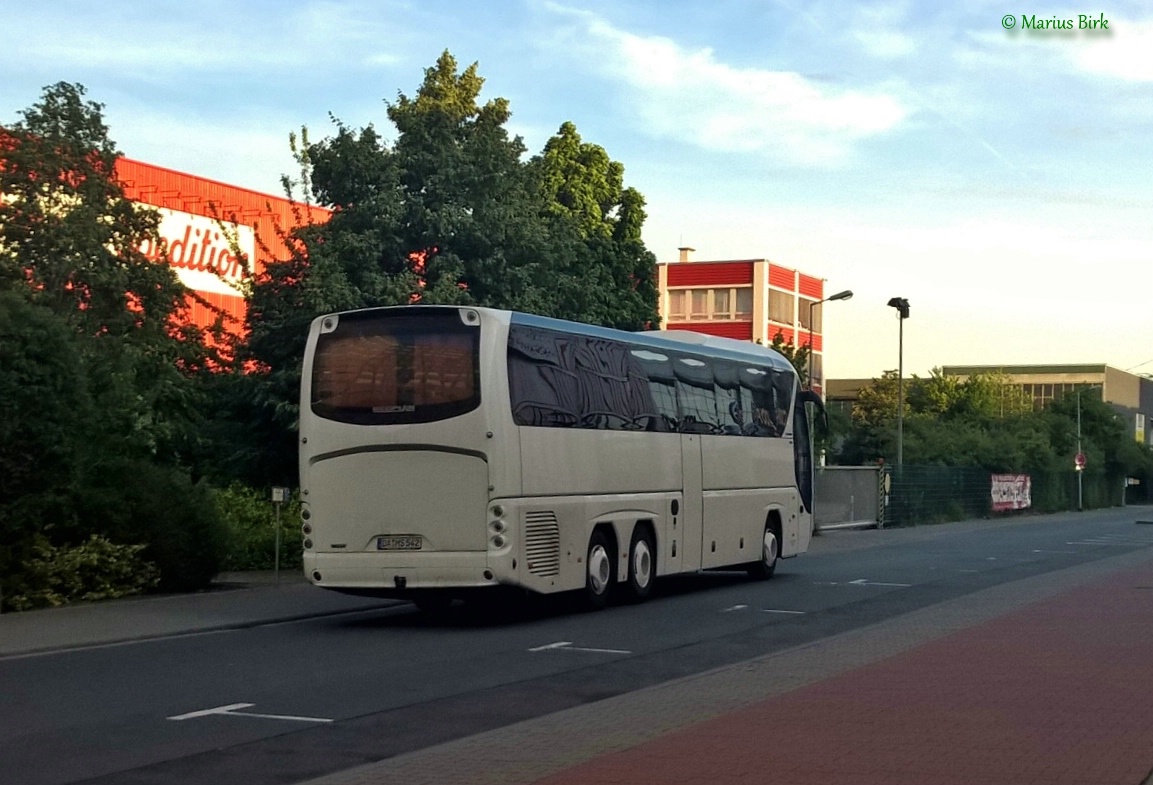 Гессен, Neoplan P20 N2216/3SHDC Tourliner C № DA-MS 542