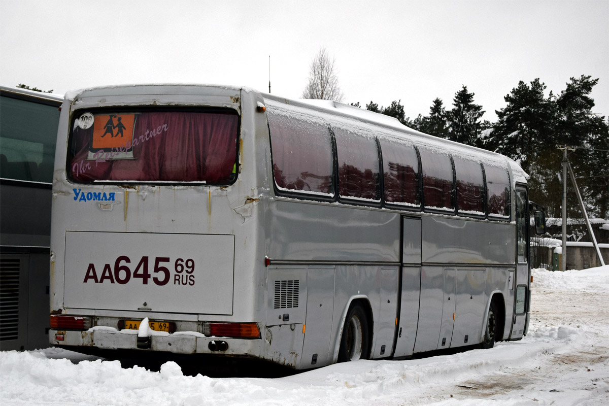 Тверская область, Mercedes-Benz O303-15RHD № АА 645 69