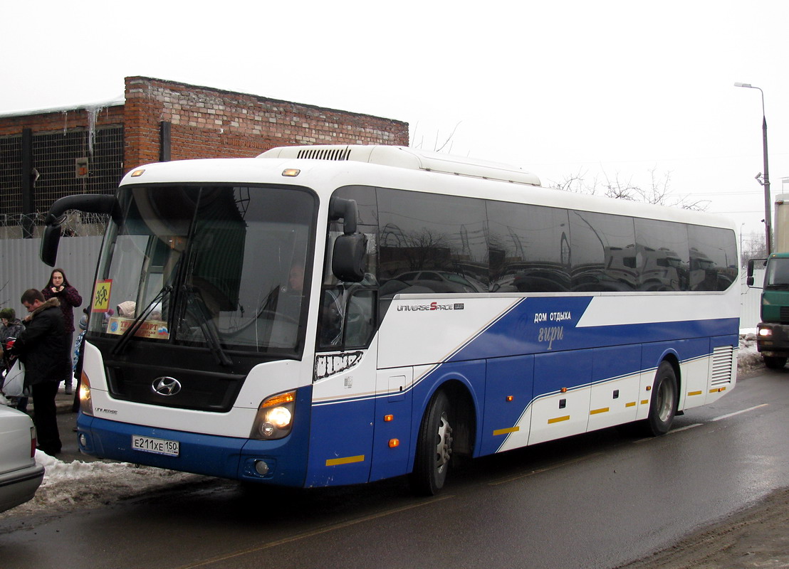 Московская область, Hyundai Universe Space Luxury № Е 211 ХЕ 150