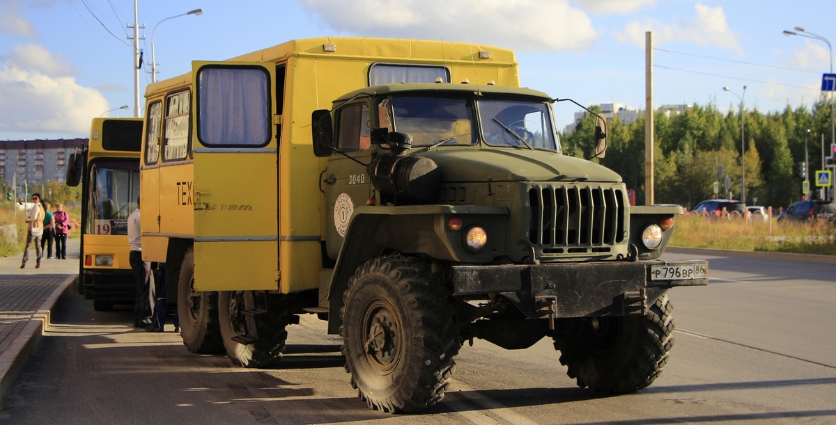 Ханты-Мансийский АО, НефАЗ-42112 № 3040