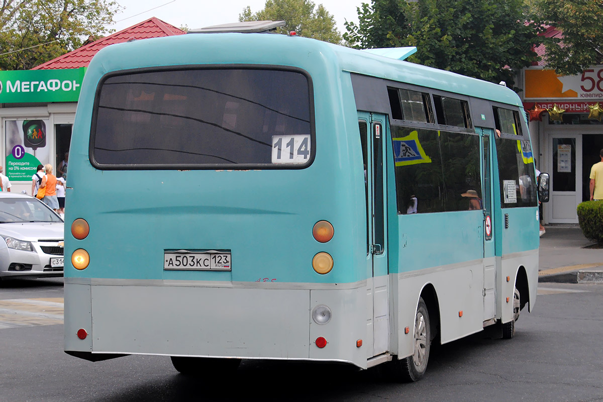 Краснодарский край, Dongfeng DFA6720KB02 № А 503 КС 123