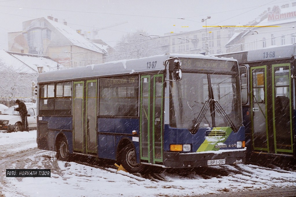 Венгрия, Ikarus 405.06 № 13-97