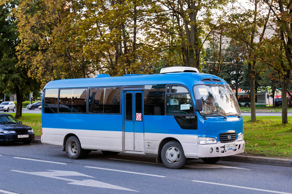 Москва, Hyundai County Deluxe № Р 592 АА 50