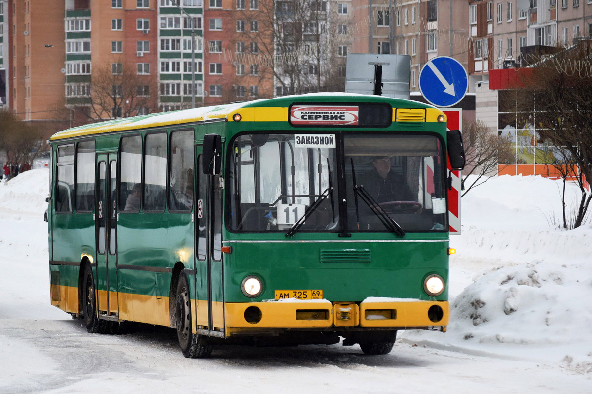 Тверская область, Mercedes-Benz O305 № АМ 325 69