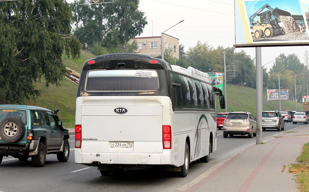 Томская область, Kia Granbird № Е 224 ХМ 70