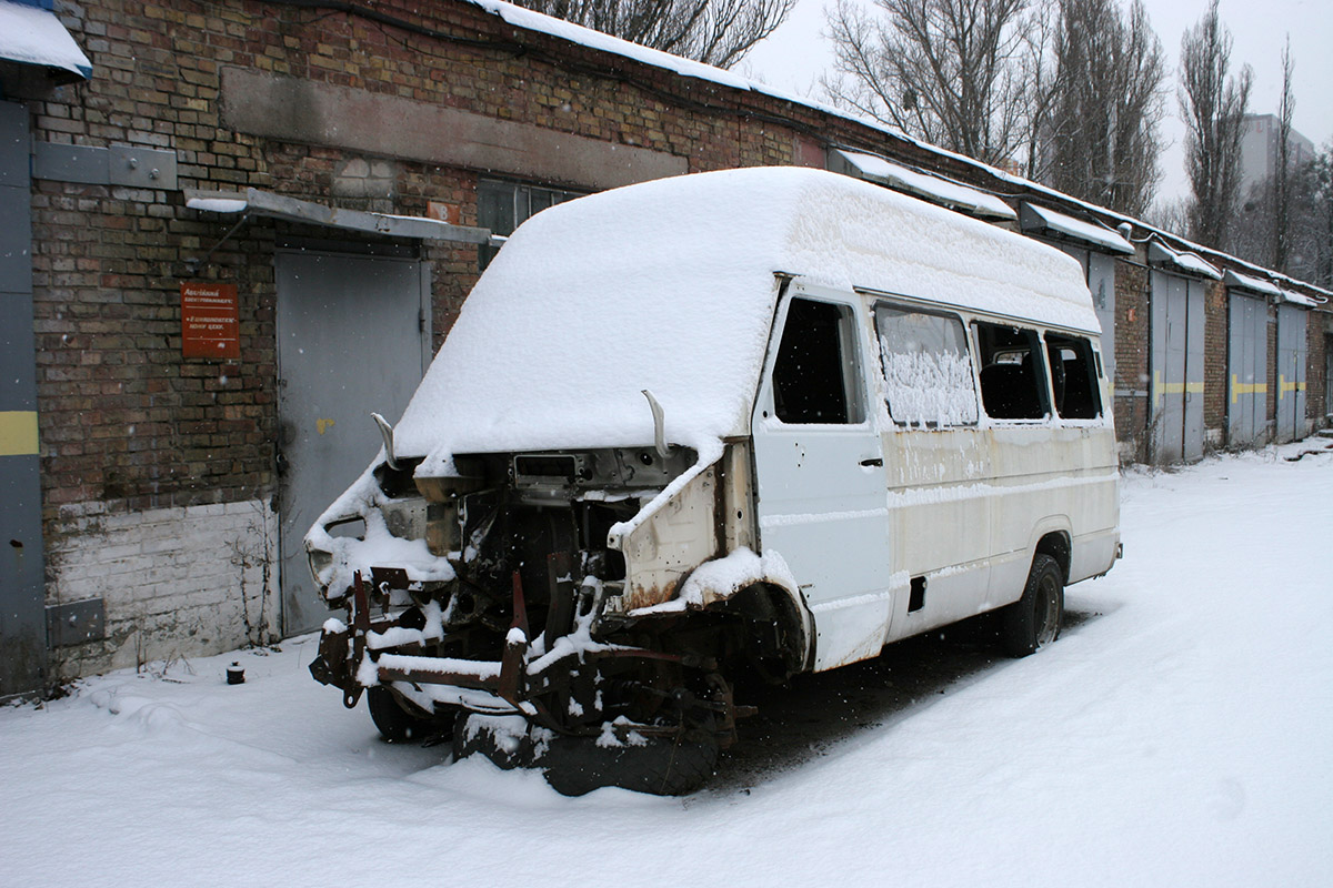 Киев — Автобусы без номеров