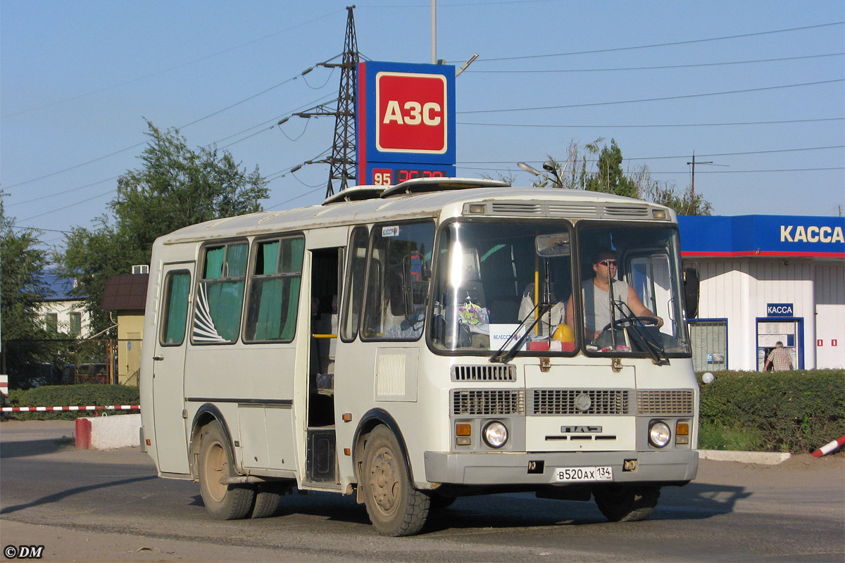 Волгоградская область, ПАЗ-32053 № В 520 АХ 134