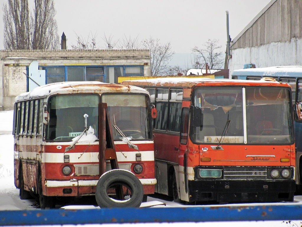 Луганская область, ЛАЗ-699Р № 2680 АІА; Луганская область, Ikarus 256.54 № 066-72 АР; Луганская область — Разные фотографии