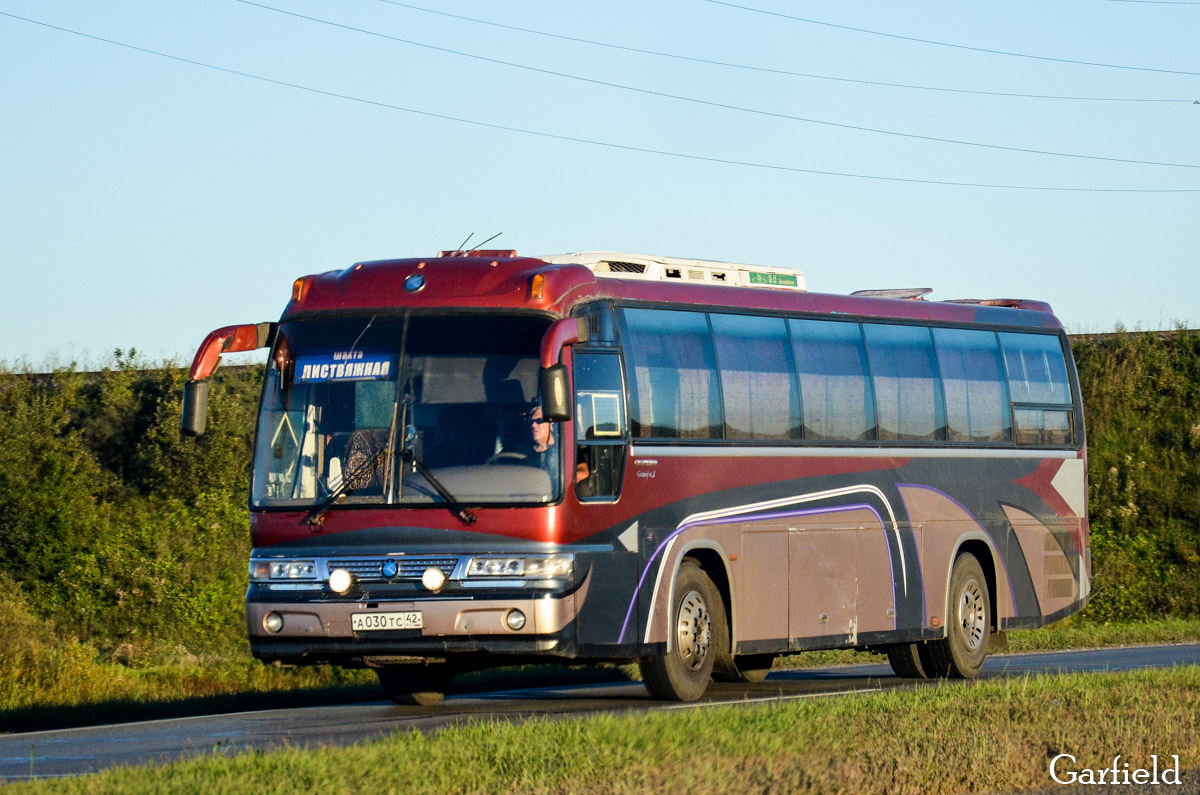 Кемеровская область - Кузбасс, Kia Granbird № А 030 ТС 42