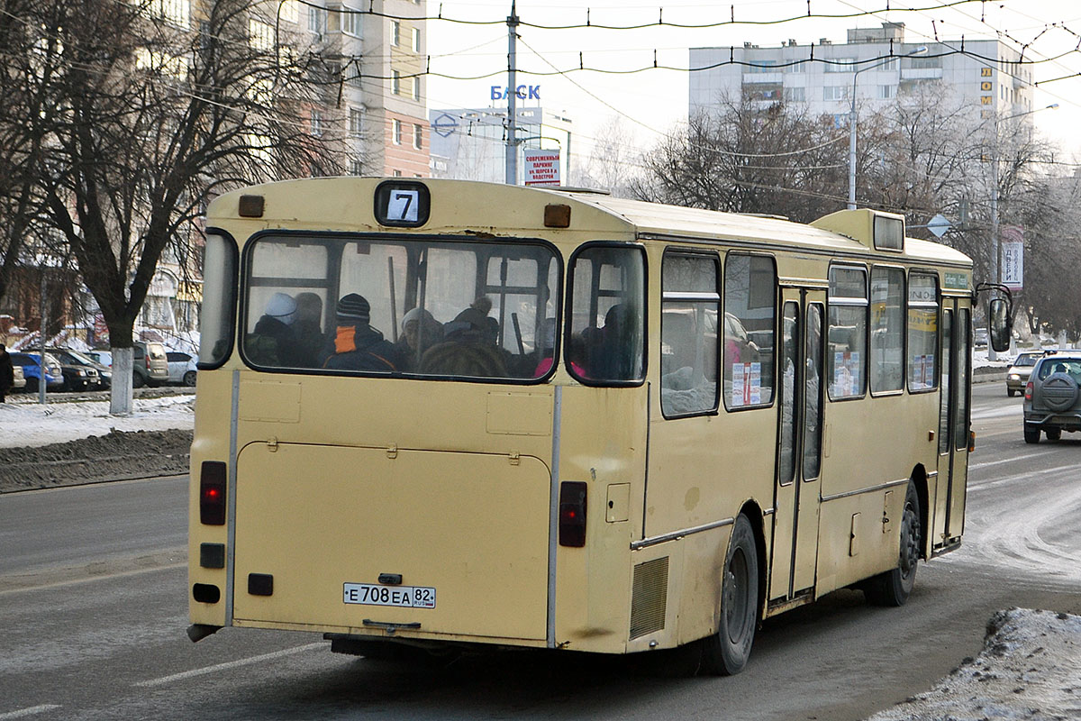 Белгородская область, Mercedes-Benz O305 № Е 708 ЕА 82