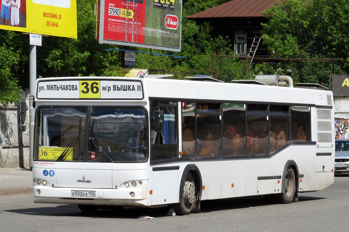 Kraj Permski, MAZ-103.476 Nr В 502 ЕА 159