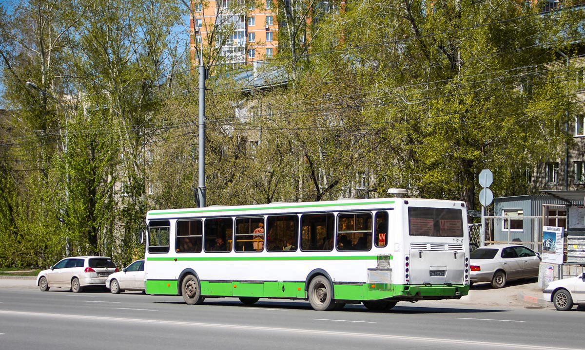 Новосибирская область, ЛиАЗ-5256.36 № Е 754 ОВ 154