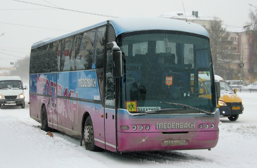 Свердловская область, Neoplan N316SHD Euroliner № А 581 СС 196